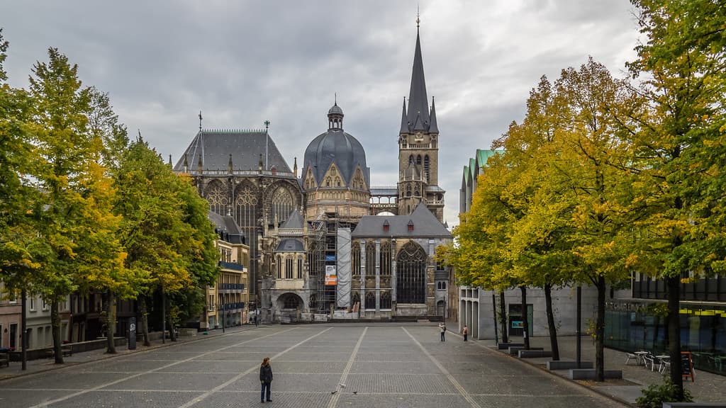 Romantischer Altstadt-Abend rund um den Dom