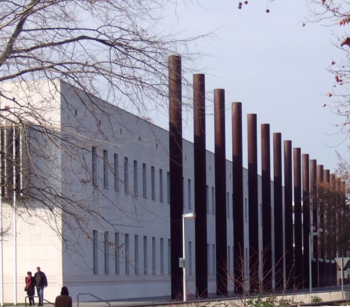 Bundeskunsthalle (Gustav Peichl)