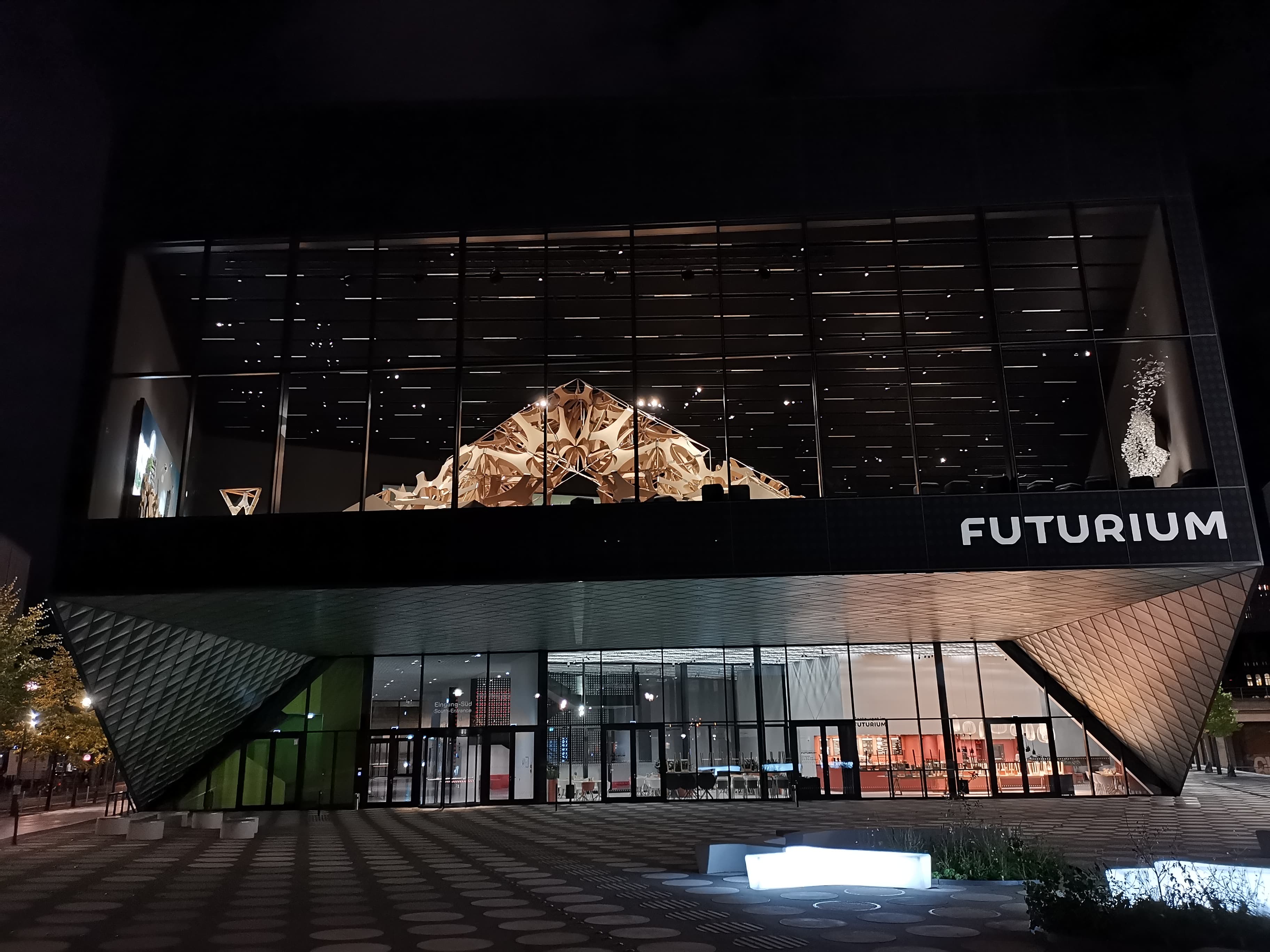 Familienroute 12-16: Future, Street Art & Sunset