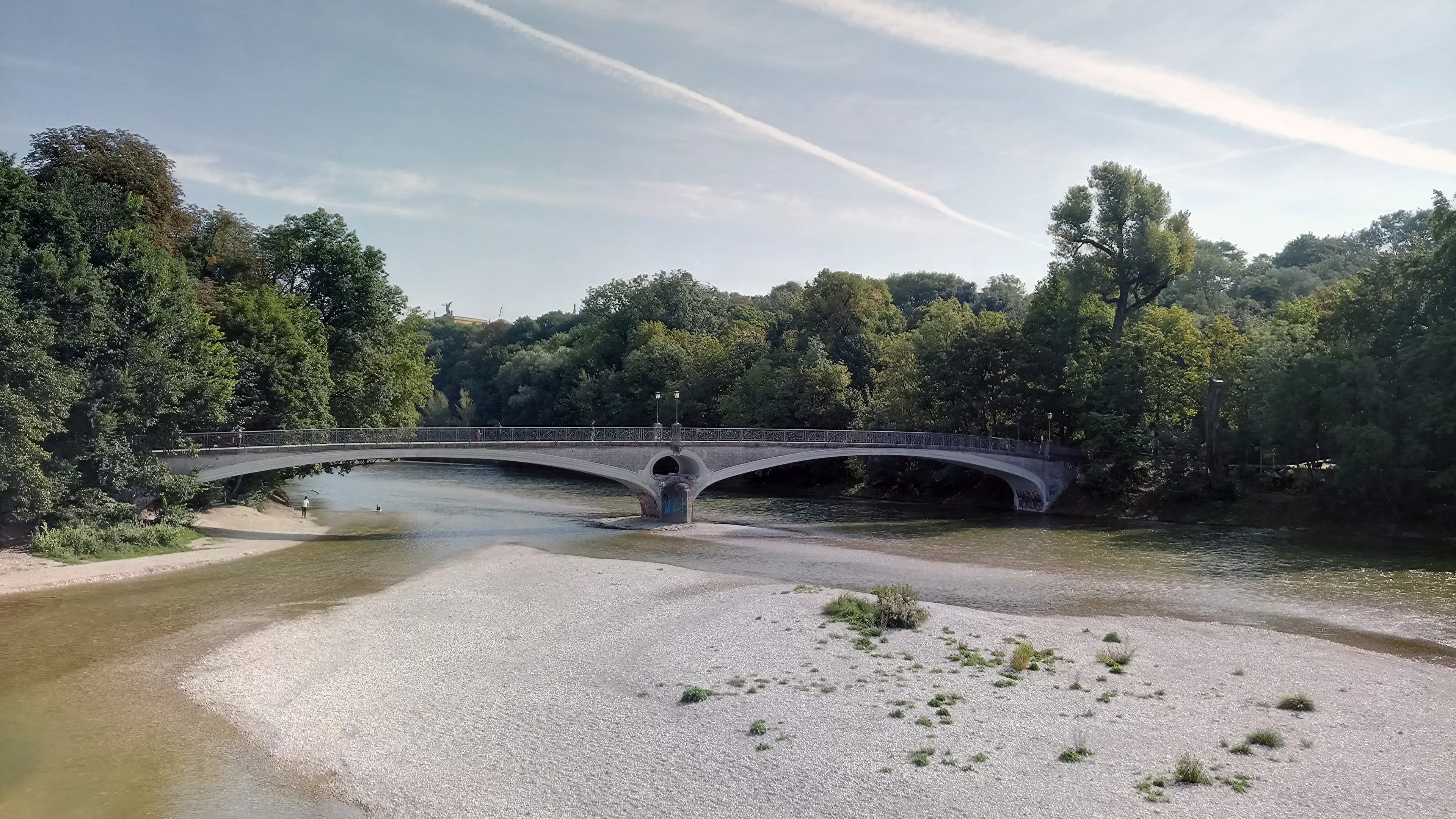 Aperitivo, Isarblick & Nightcap – Date-Abend an der Isar