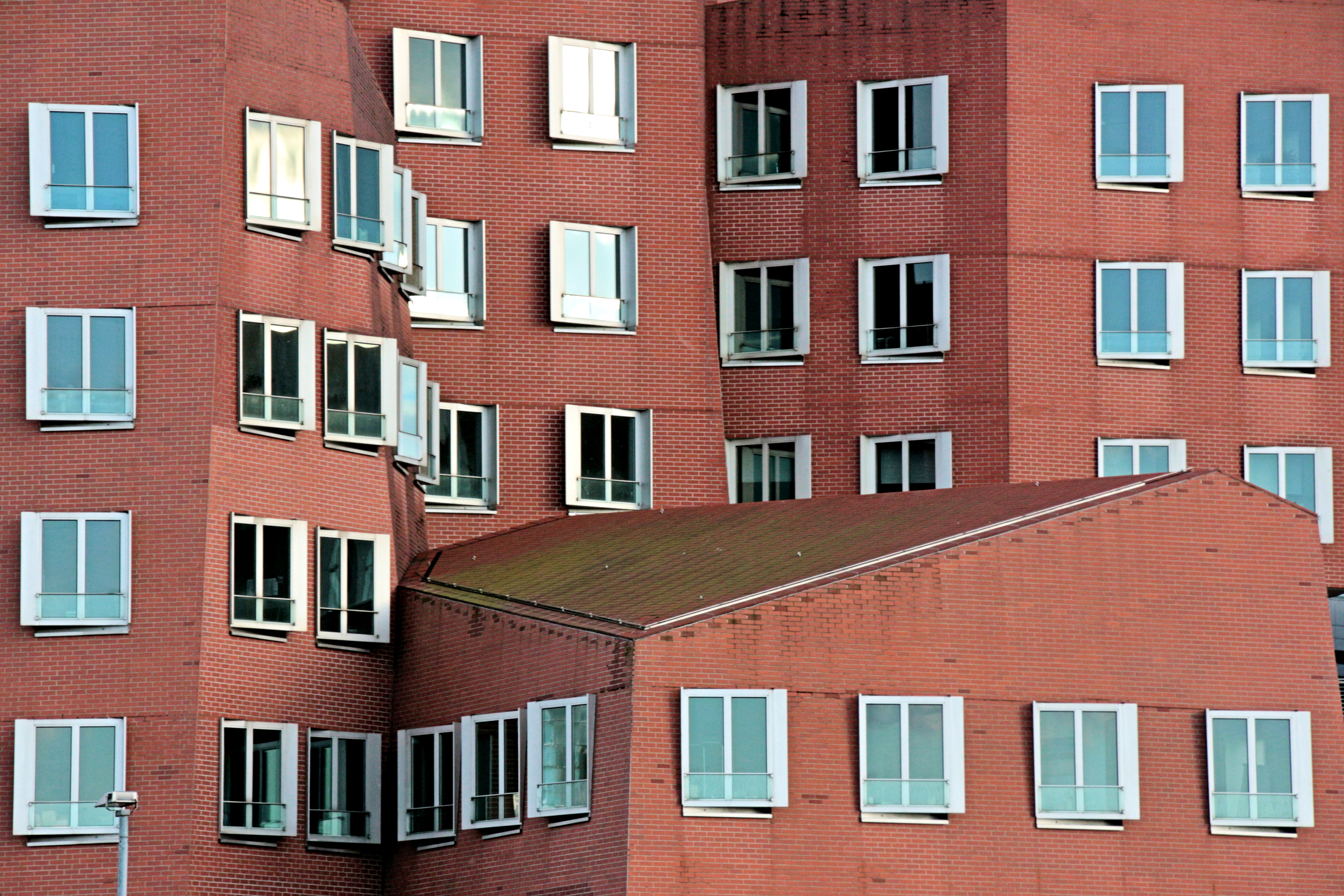 Gehry-Bauten (Neuer Zollhof)